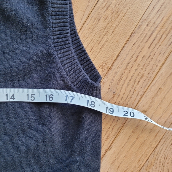 Tommy Hilfiger Argyle Sweater Vest V Neck Black Gray Size M - Picture 8 of 9